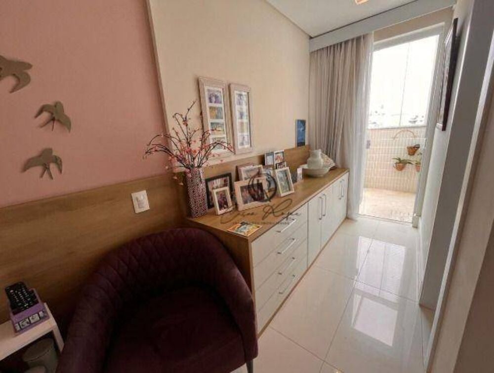 Cobertura à venda com 4 quartos, 250m² - Foto 7