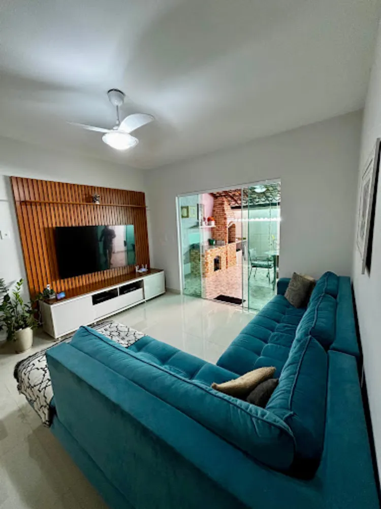 Casa, 4 quartos, 139 m² - Foto 1