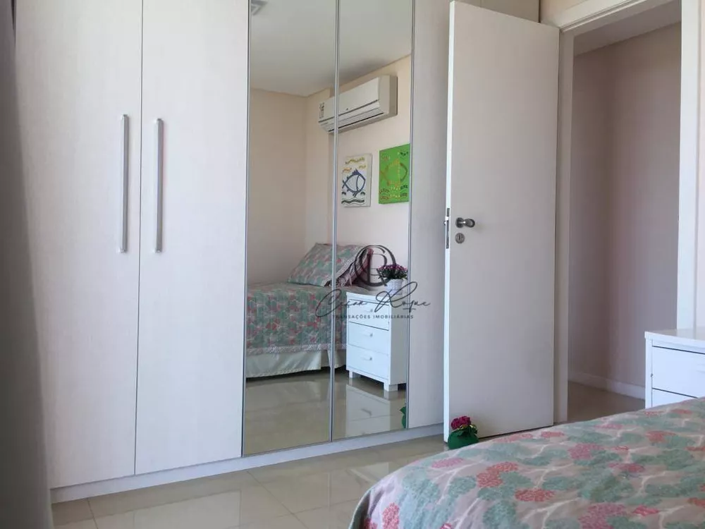 Apartamento, 4 quartos, 239 m² - Foto 2