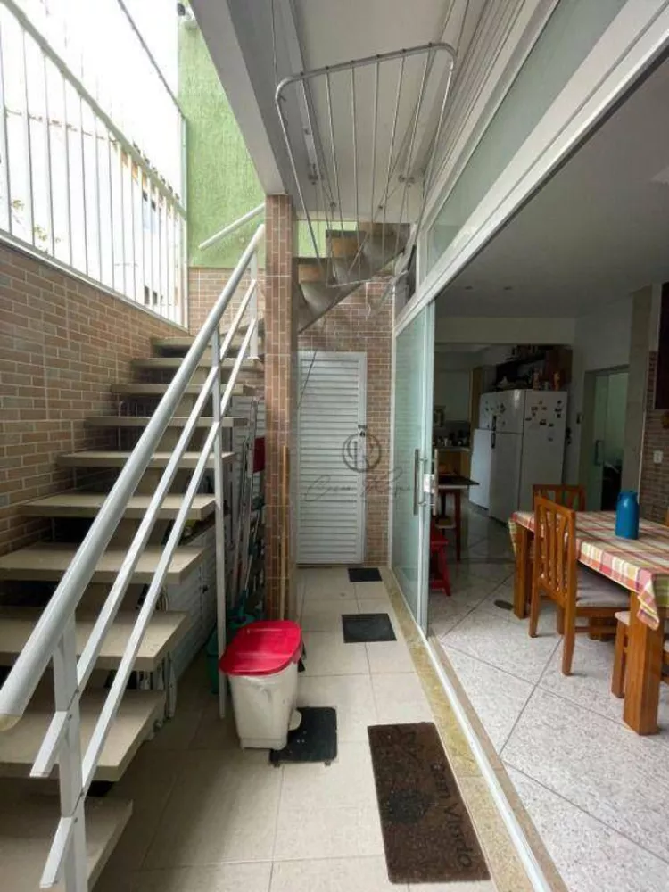 Casa, 9 quartos, 140 m² - Foto 1