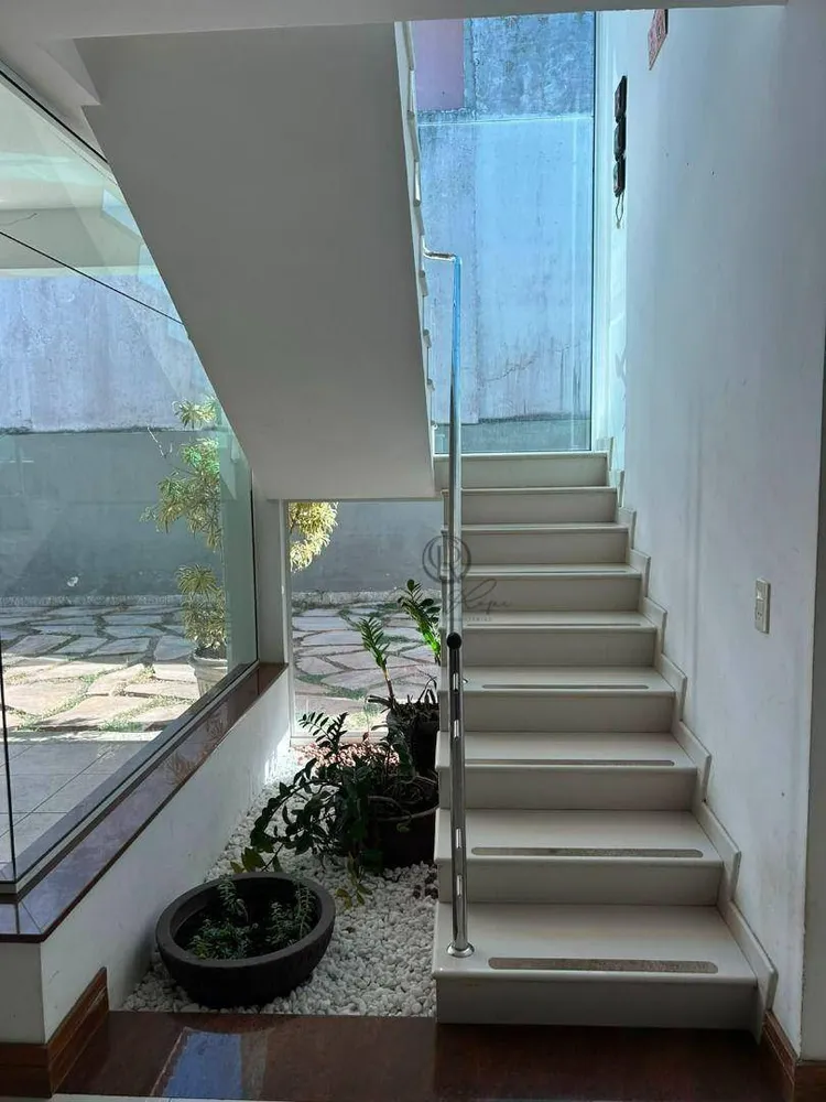 Casa, 11 quartos, 243 m² - Foto 5