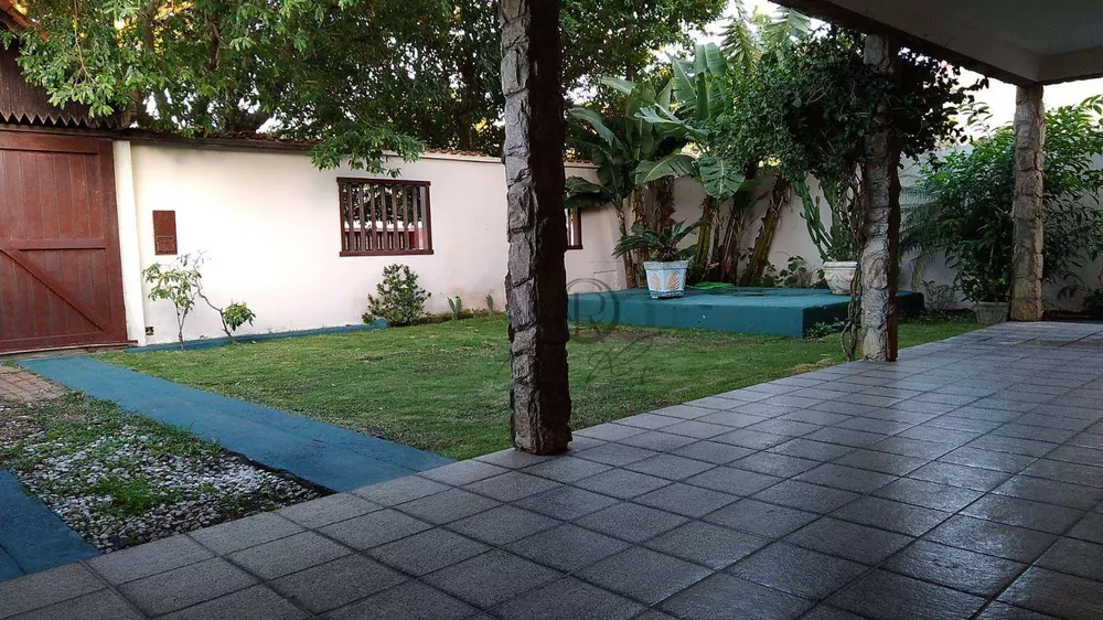 Casa, 3 quartos, 300 m² - Foto 1