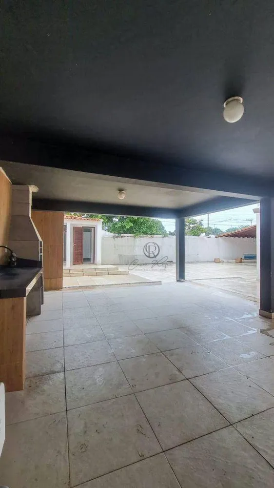 Casa, 4 quartos, 228 m² - Foto 2