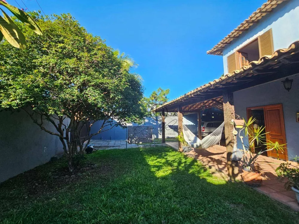 Casa, 4 quartos, 220 m² - Foto 2