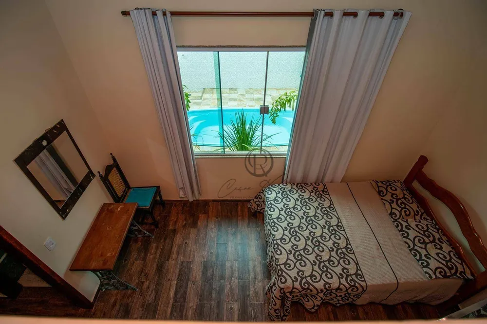 Casa, 4 quartos, 210 m² - Foto 2
