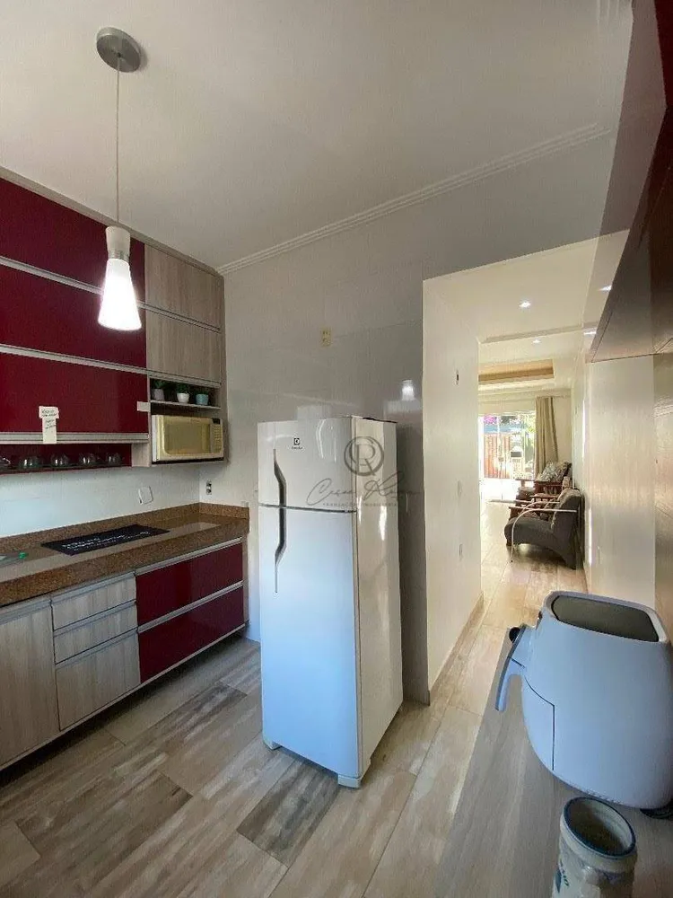 Casa, 4 quartos, 210 m² - Foto 1