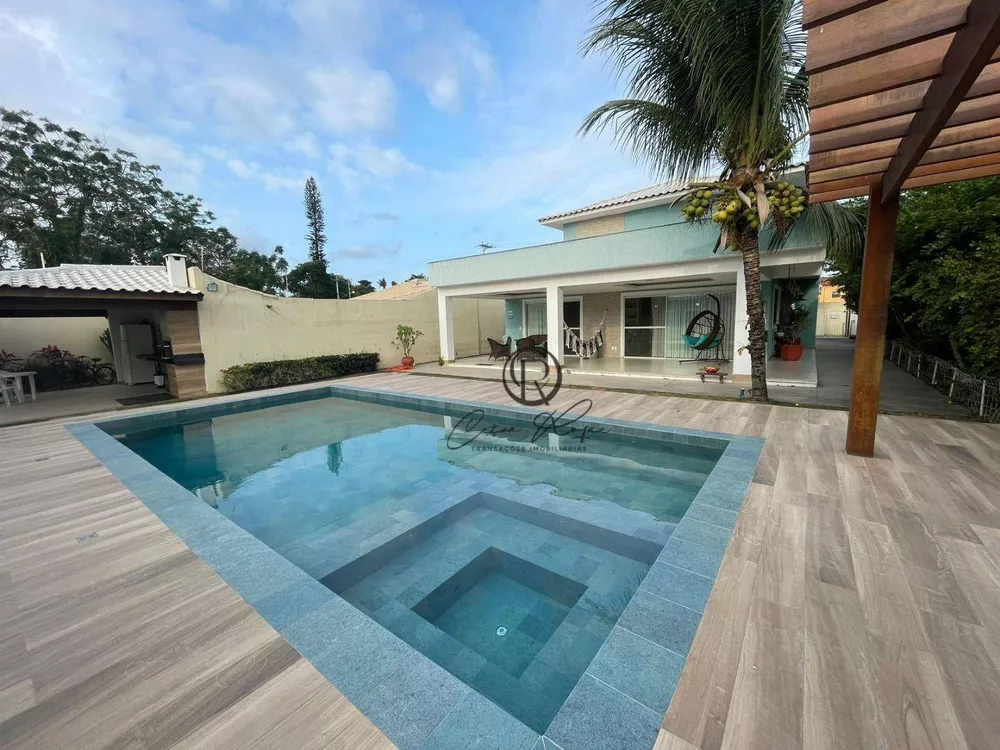 Casa, 3 quartos, 250 m² - Foto 1