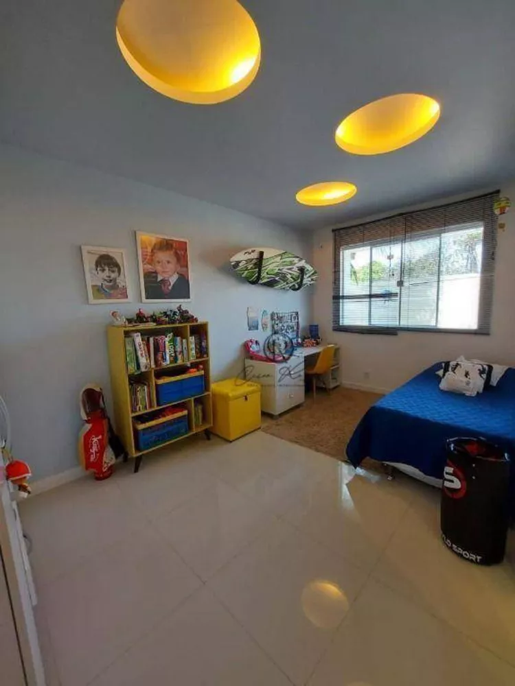 Casa, 3 quartos, 250 m² - Foto 13