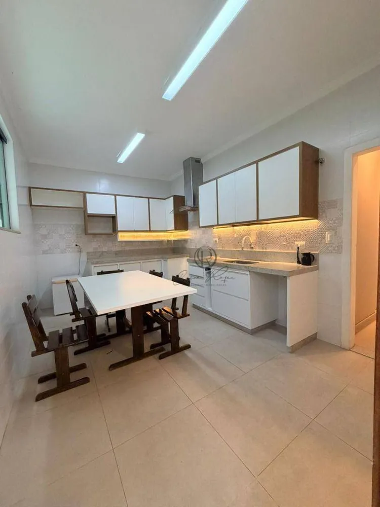 Casa, 4 quartos, 340 m² - Foto 30