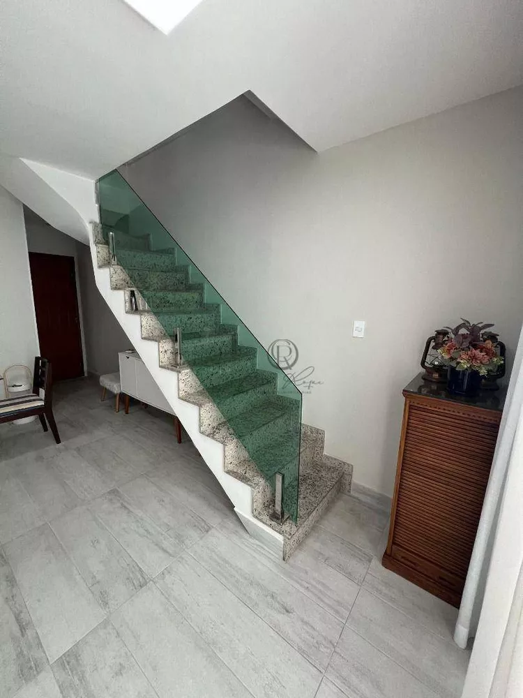 Cobertura, 3 quartos, 190 m² - Foto 4