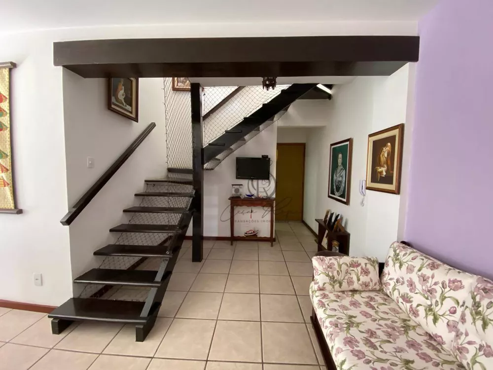 Cobertura, 3 quartos, 220 m² - Foto 4