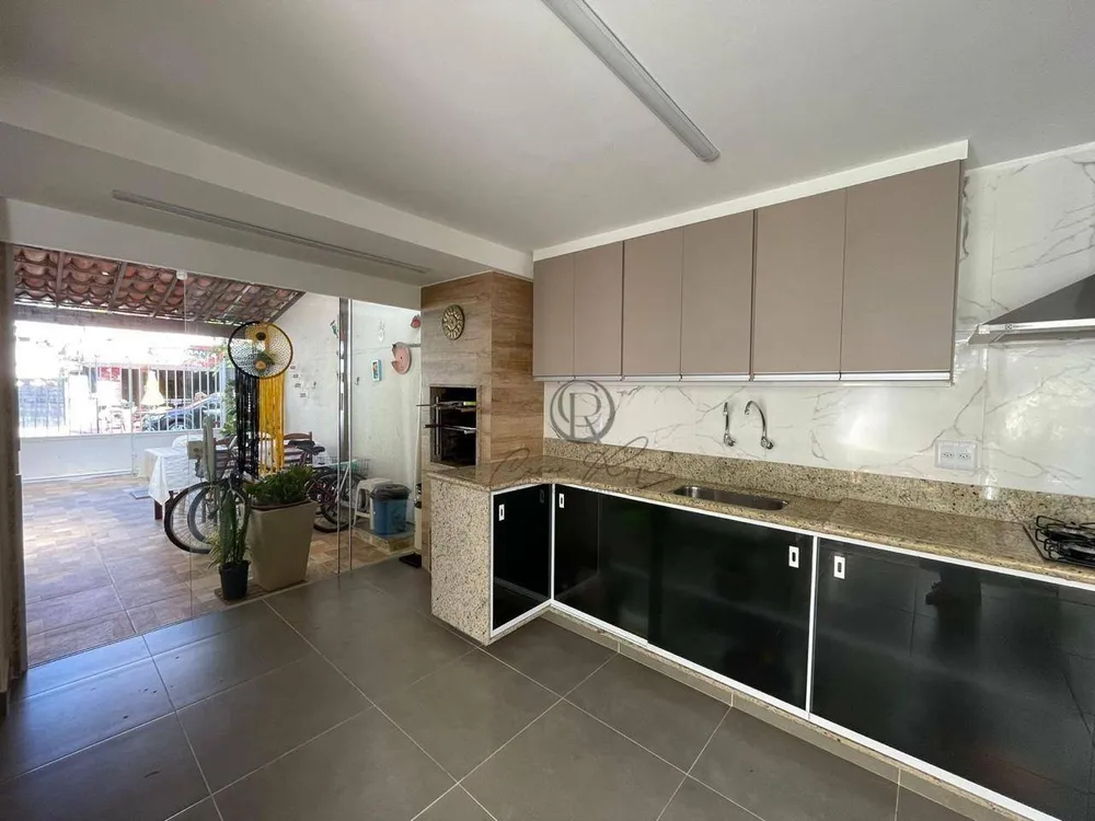 Casa, 5 quartos, 170 m² - Foto 2