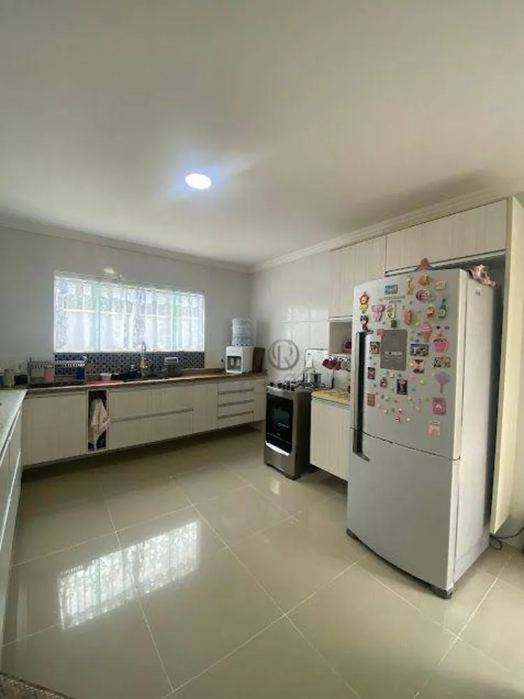 Casa, 5 quartos, 219 m² - Foto 9