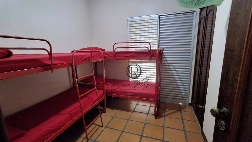 Apartamento, 3 quartos, 140 m² - Foto 1