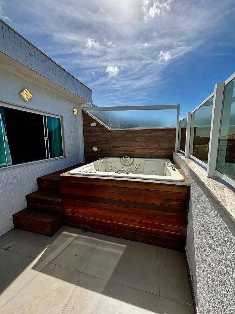 Cobertura, 3 quartos, 230 m² - Foto 2