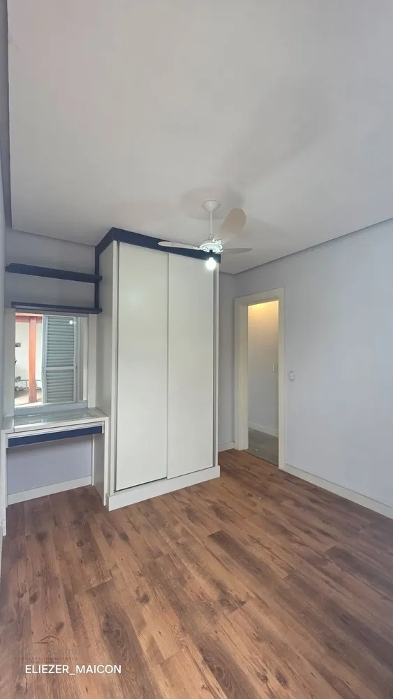 Casa, 3 quartos, 211 m² - Foto 4