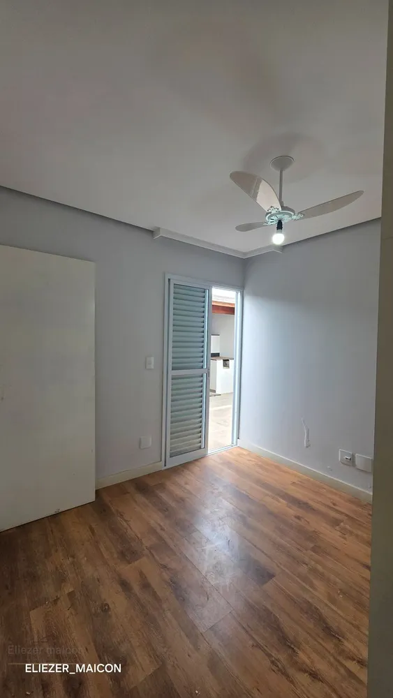 Casa, 3 quartos, 211 m² - Foto 3