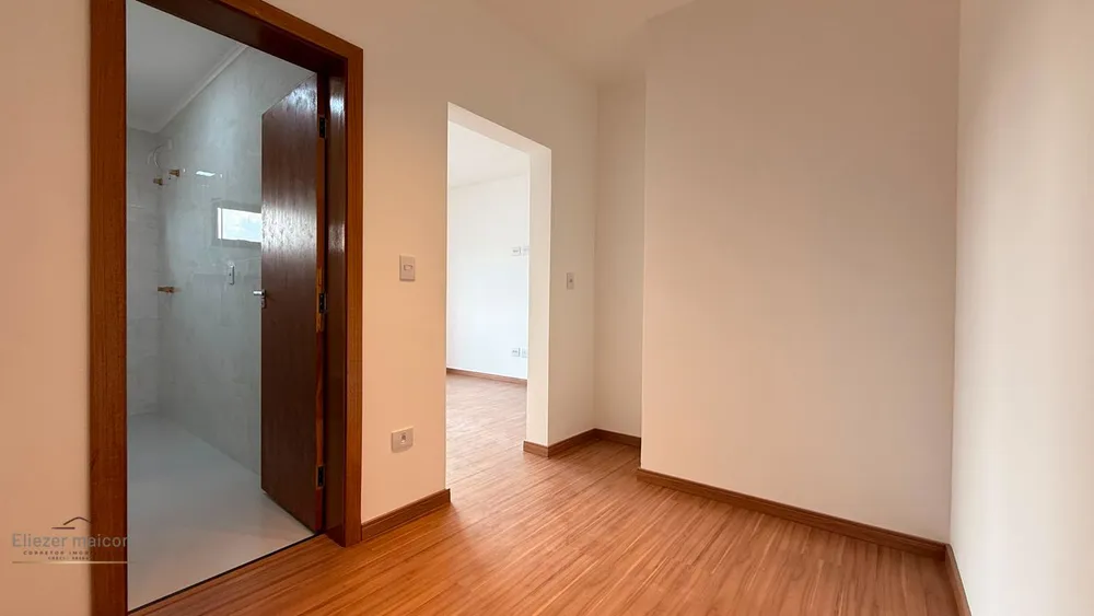 Casa, 4 quartos, 281 m² - Foto 1