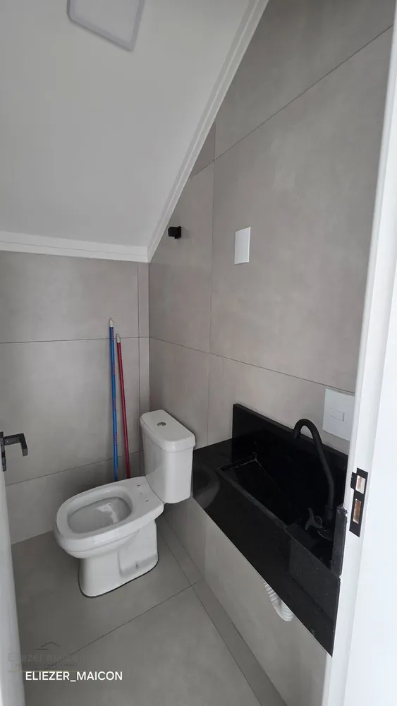 Sobrado, 3 quartos, 222 m² - Foto 2