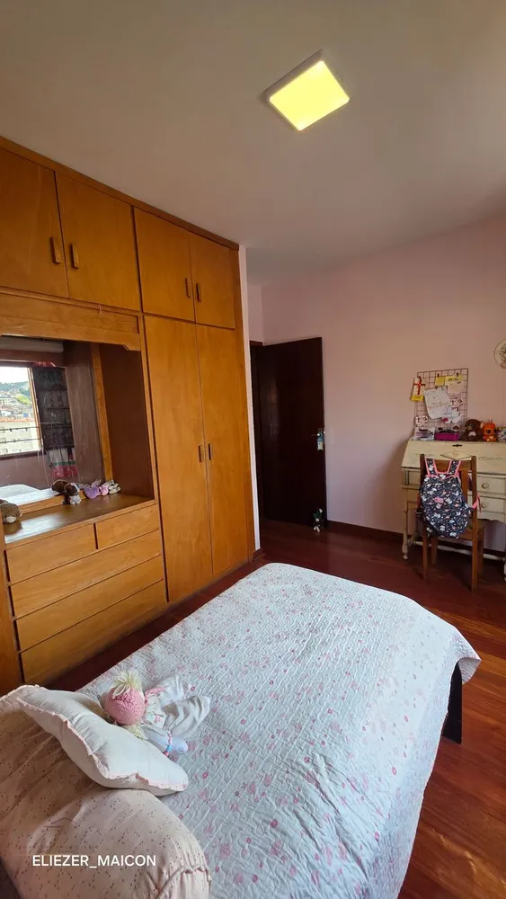 Casa, 3 quartos, 298 m² - Foto 2