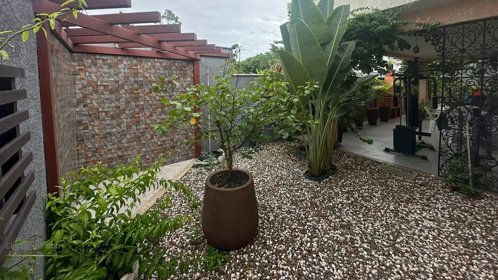 Casa, 3 quartos, 210 m² - Foto 3