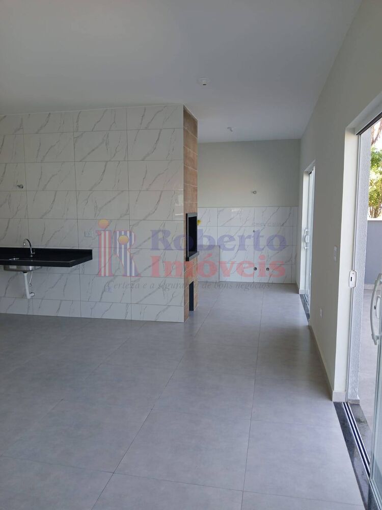 Casa à venda com 3 quartos, 87m² - Foto 2