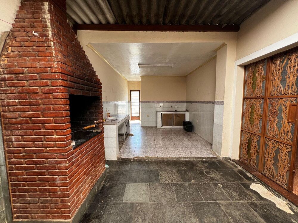 Casa, 7 quartos, 340 m² - Foto 3