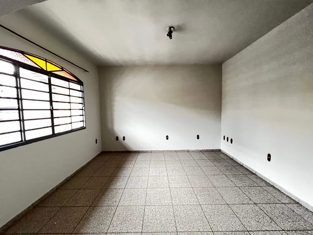 Casa, 1 quarto, 220 m² - Foto 11