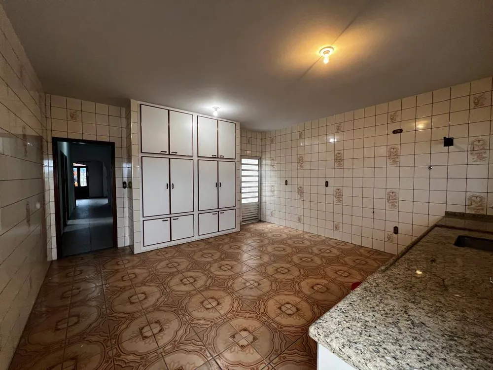 Casa, 1 quarto, 220 m² - Foto 6