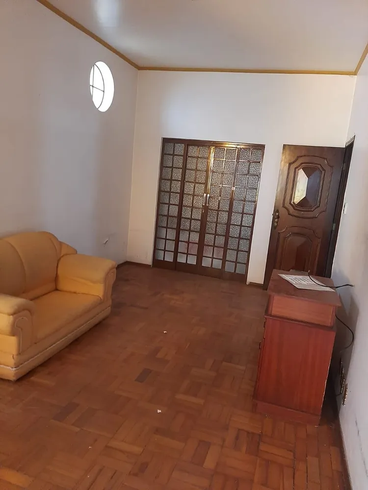 Casa, 2 quartos, 210 m² - Foto 1