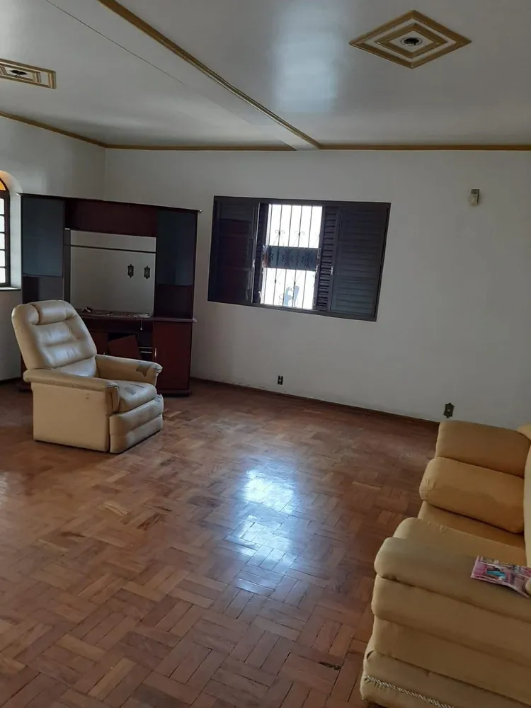 Casa, 2 quartos, 210 m² - Foto 2