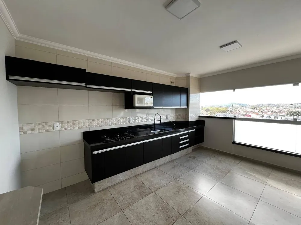 Apartamento, 3 quartos, 208 m² - Foto 1