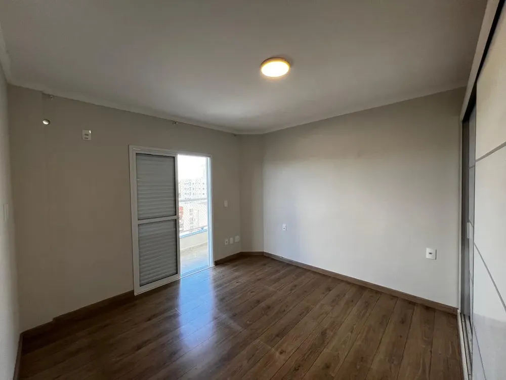 Apartamento, 3 quartos, 208 m² - Foto 2