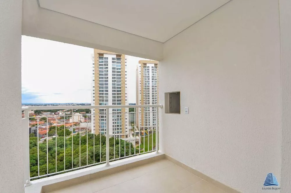 Apartamento à venda com 2 quartos, 69m² - Foto 2