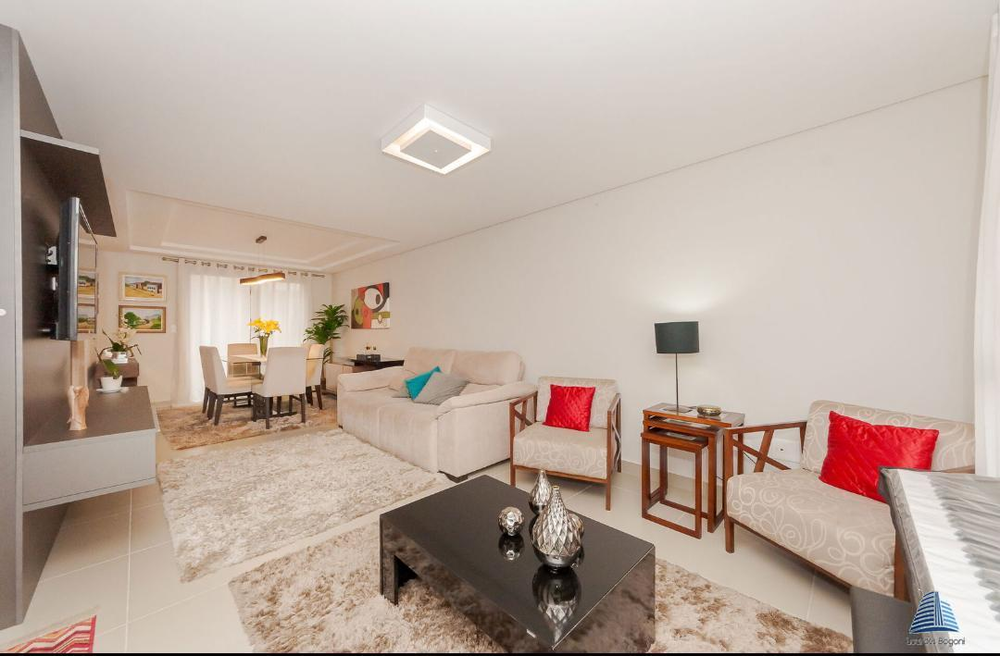 Casa à venda com 3 quartos, 104m² - Foto 4