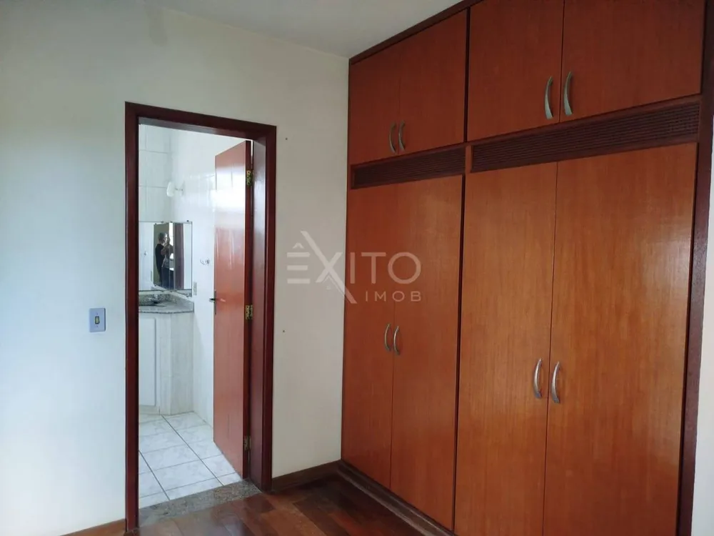 Casa, 4 quartos, 303 m² - Foto 4