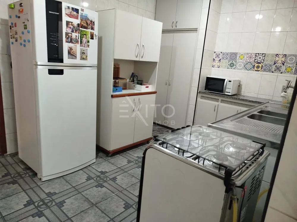 Casa, 4 quartos, 303 m² - Foto 3