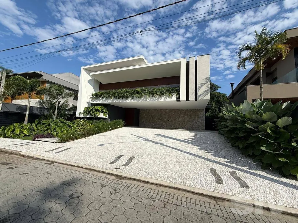 Casa, 6 quartos, 610 m² - Foto 1