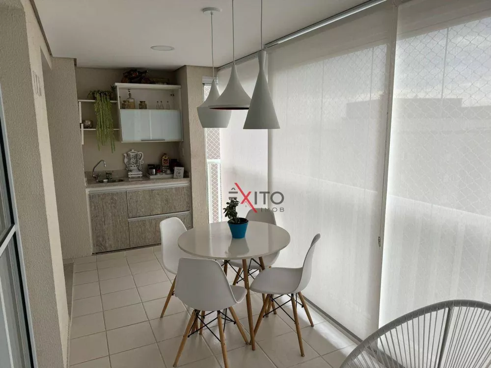 Apartamento à venda com 3 quartos, 111m² - Foto 1