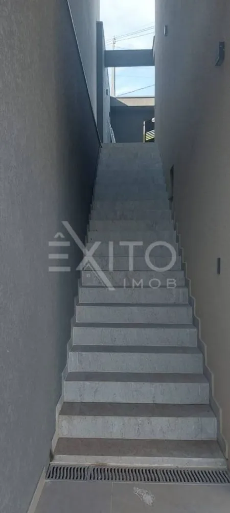 Casa, 4 quartos, 161 m² - Foto 1