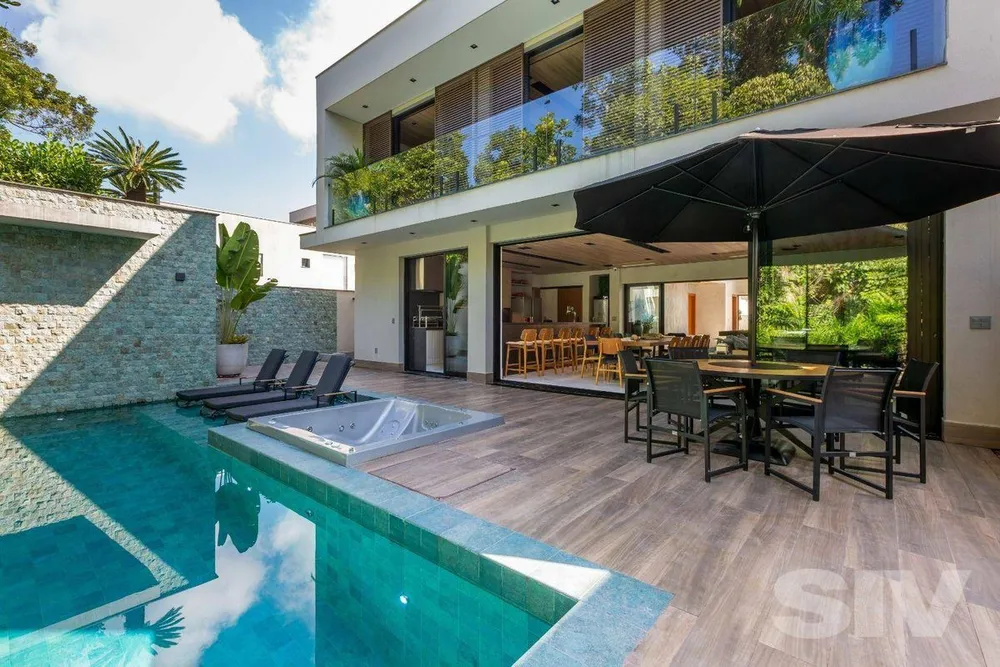 Casa, 5 quartos, 468 m² - Foto 1
