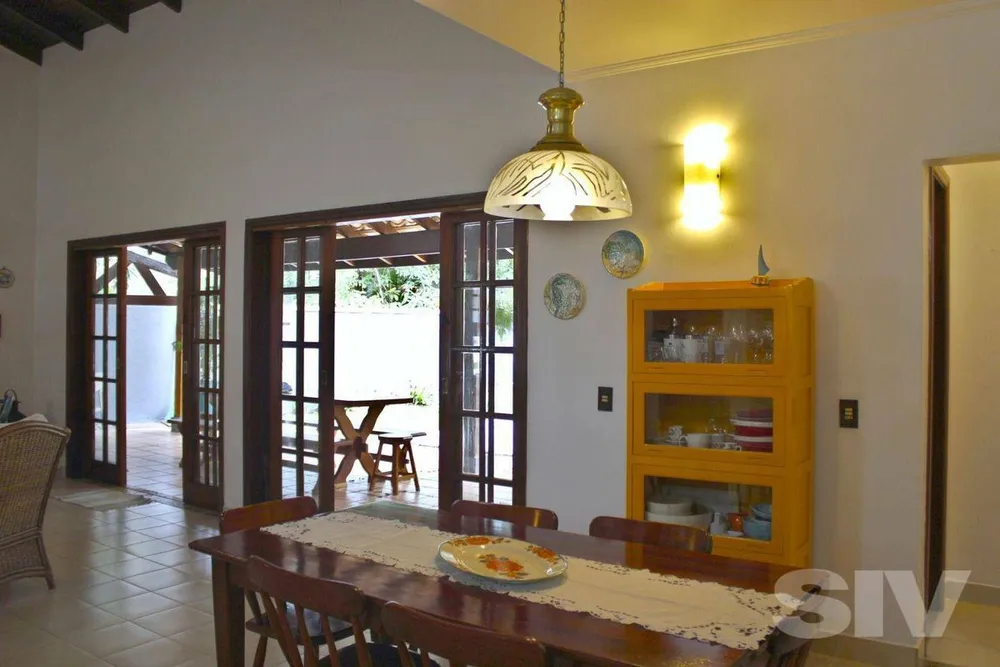 Casa, 3 quartos, 216 m² - Foto 3