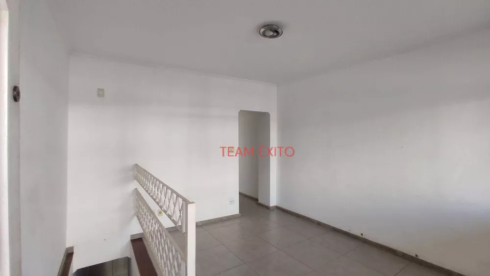 Casa à venda e aluguel com 2 quartos, 132m² - Foto 2