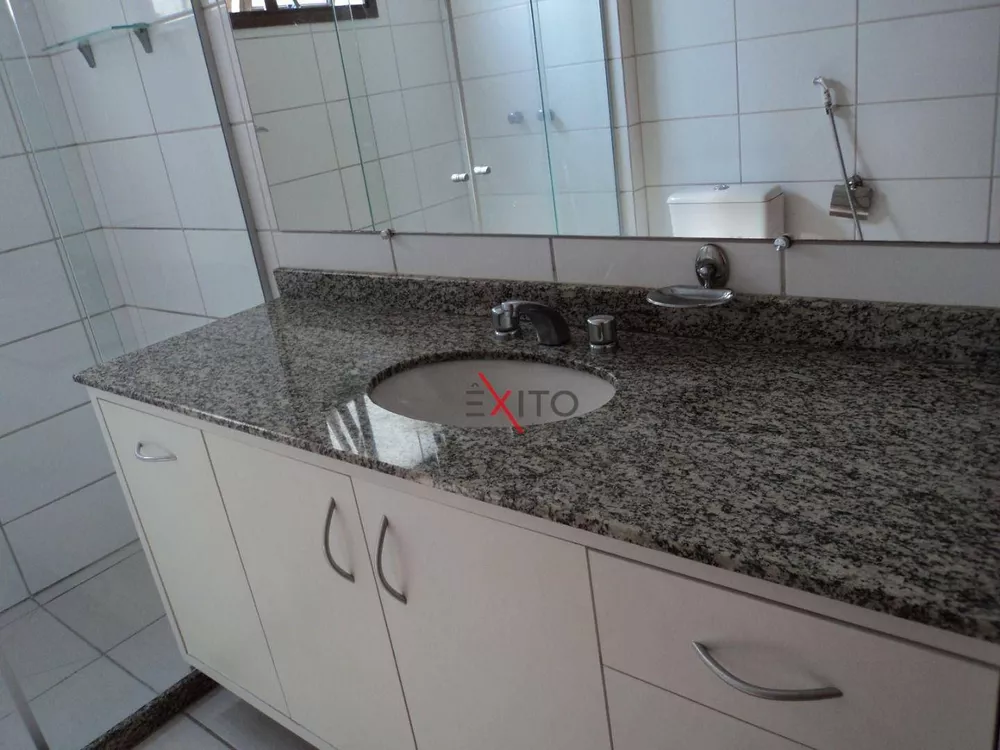Apartamento para alugar com 3 quartos, 92m² - Foto 2