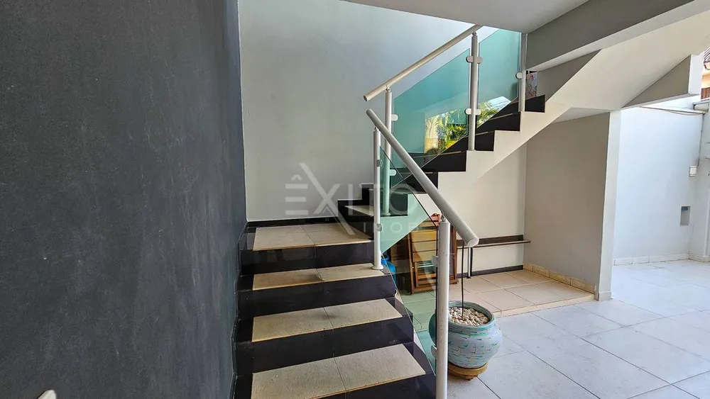 Casa, 3 quartos, 280 m² - Foto 2