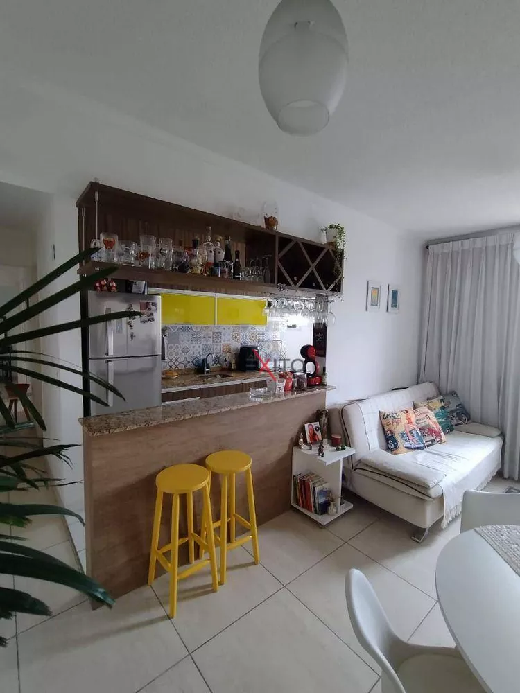 Apartamento à venda com 2 quartos, 54m² - Foto 1