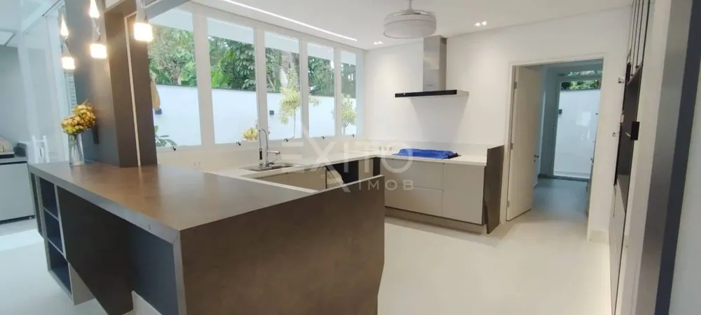 Casa, 5 quartos, 465 m² - Foto 1