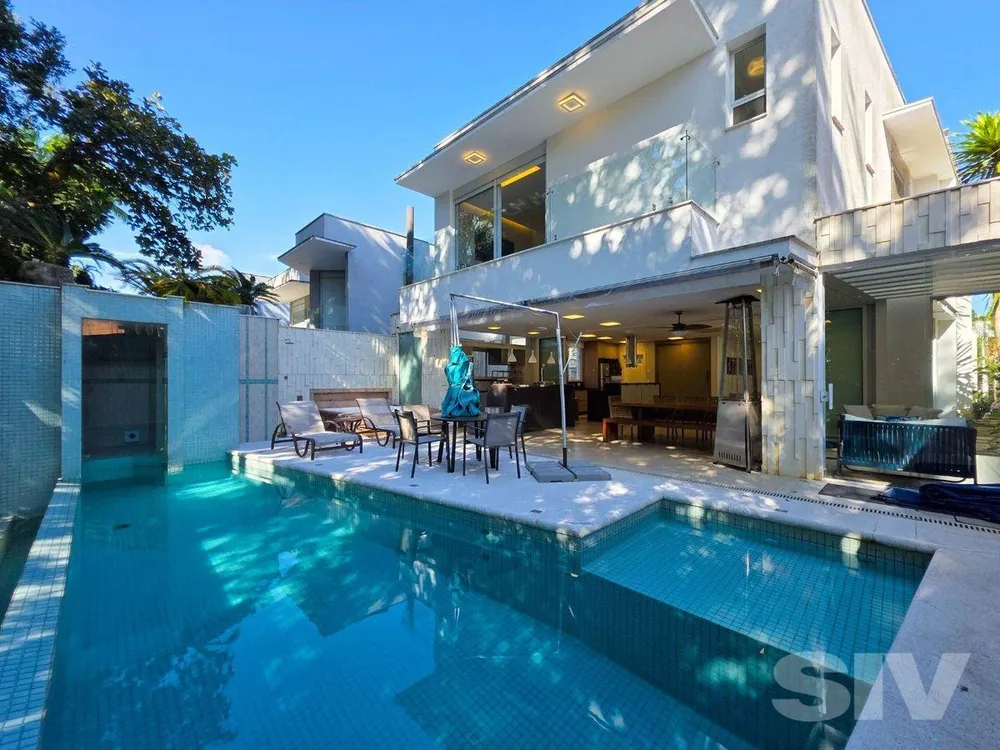 Casa, 6 quartos, 476 m² - Foto 1