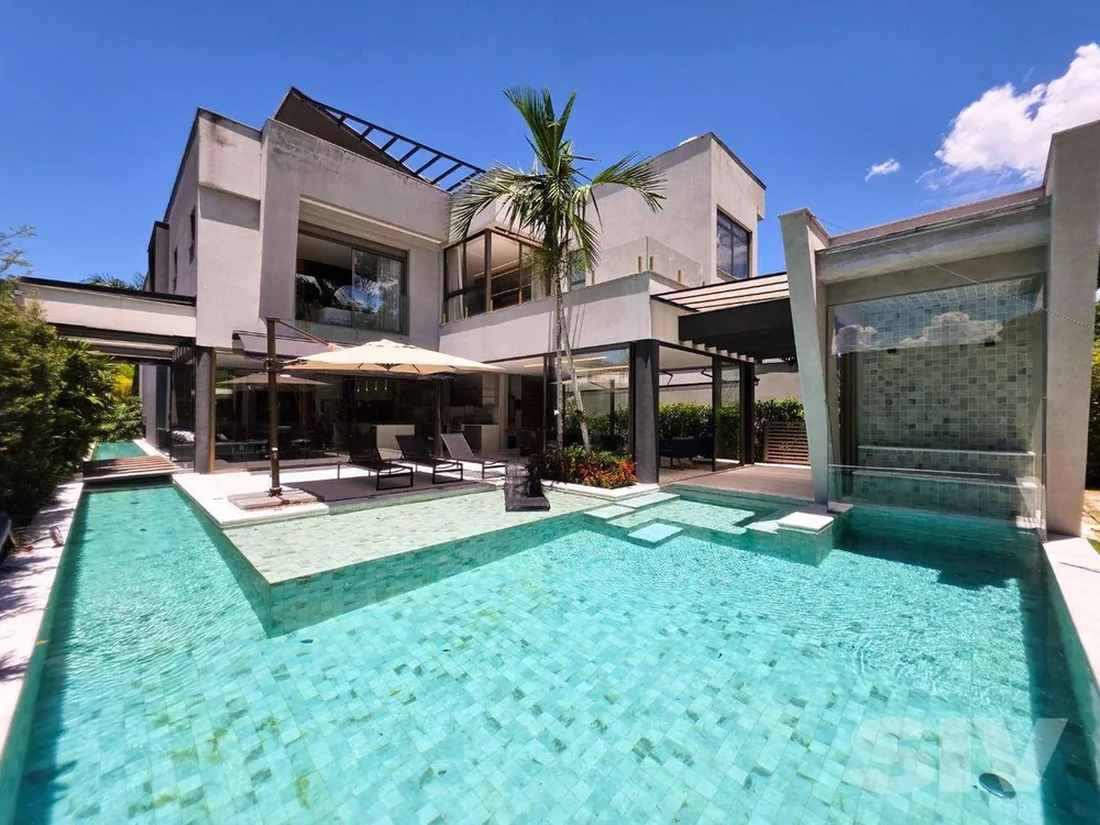 Casa, 6 quartos, 687 m² - Foto 1