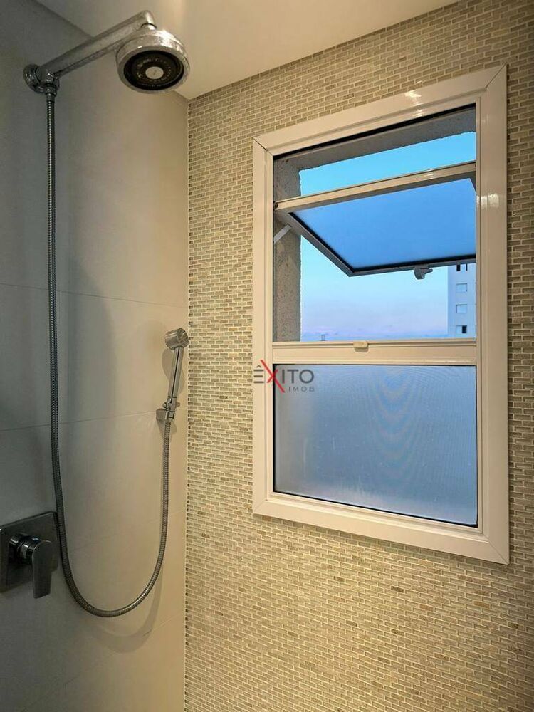 Apartamento à venda com 3 quartos, 97m² - Foto 17